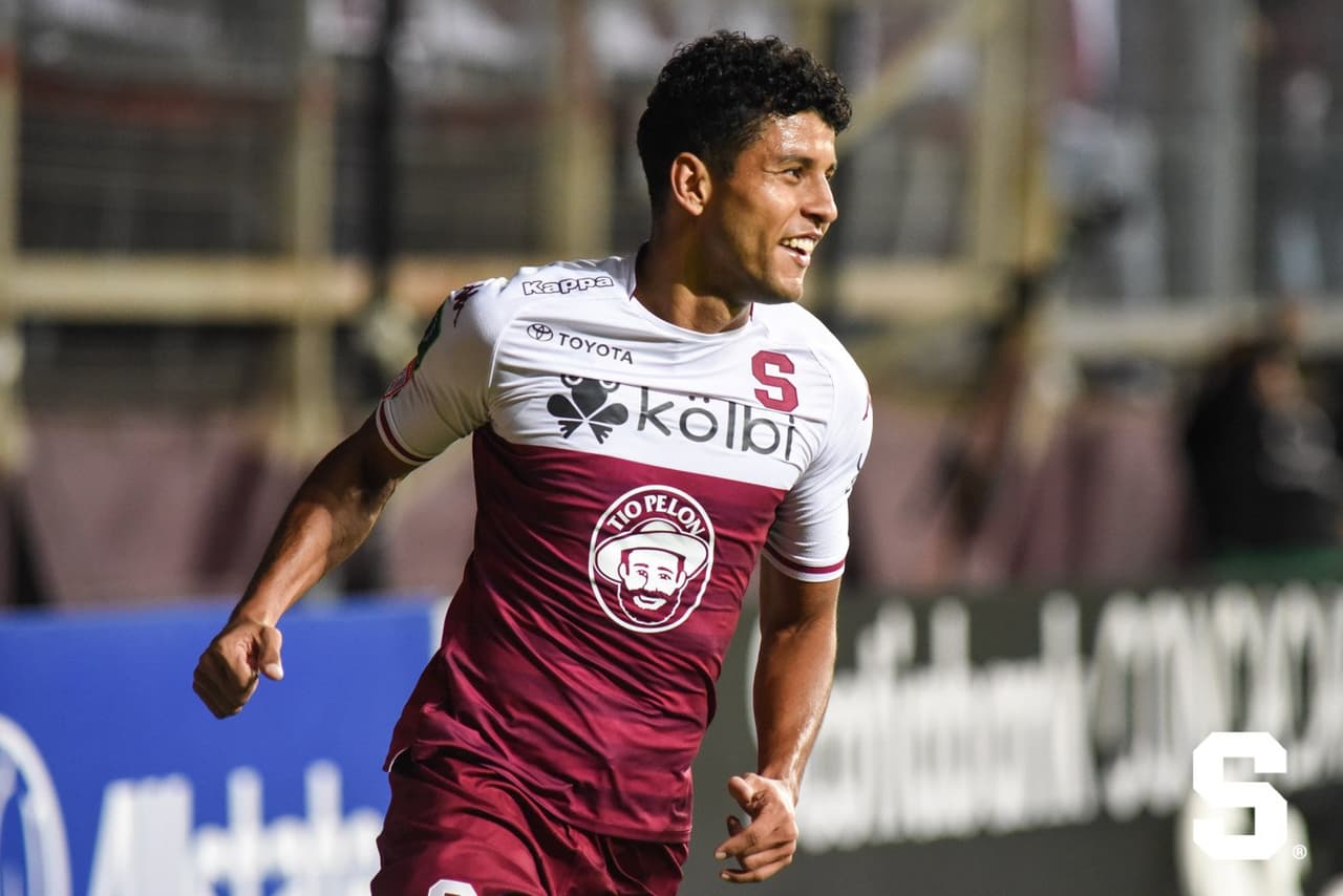 Motagua no pudo remontar el 1-0 de ida y tras empatar en el encuentro de vuelta a cero goles, Saprissa se queda con el trofeo.