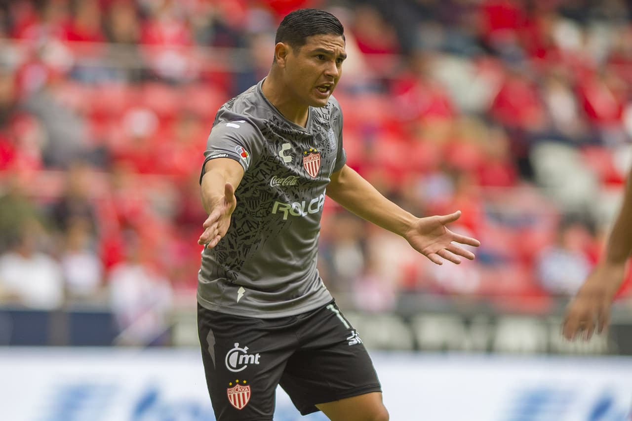 En un partido de volteretas, el Necaxa derrota a domicilio al Toluca 2-3 en un juego entretenido con gol de penal de Mauro Quiroga en el tiempo agregado.