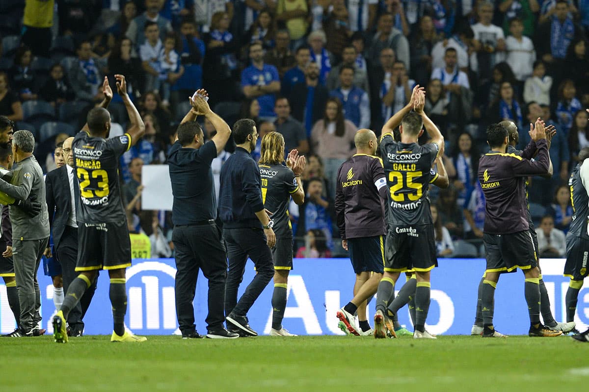 En cuanto a la Copa de la Liga, el Porto volverá a jugar el 31 de octubre contra el Varzim, mientras el Chaves (en la foto) lo hará contra el Belenenses por el Grupo C.