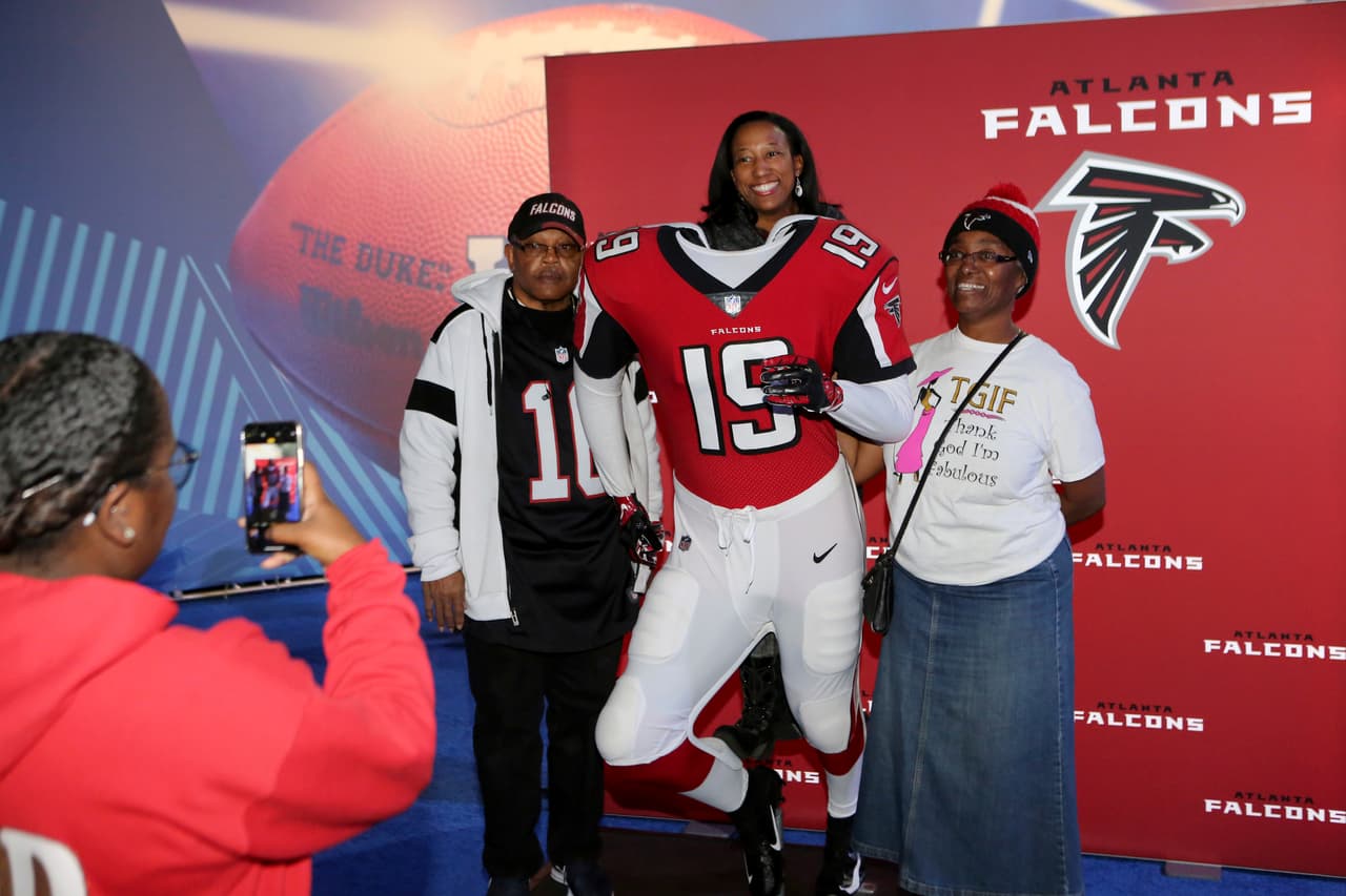 Marcas y patrocinadores convergen en medio de un evento como el Super Bowl. La NFL Experience, este festival para que el fanático al fútbol americano intensifique su pasión, cumple sus objetivos.