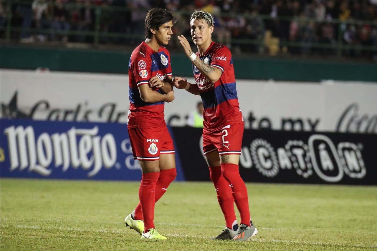 Con gol tempranero de Oribe Peralta (15’), Guadalajara se impuso por la mínima diferencia.