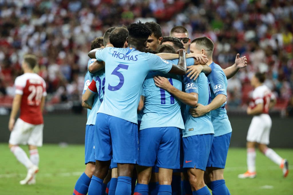 Atlético de Madrid ganó por penaltis contra Arsenal en el International Champions Cup en Singapur, luego del empate 1-1 en el tiempo reglamentario en el torneo amistoso de pretemporada.