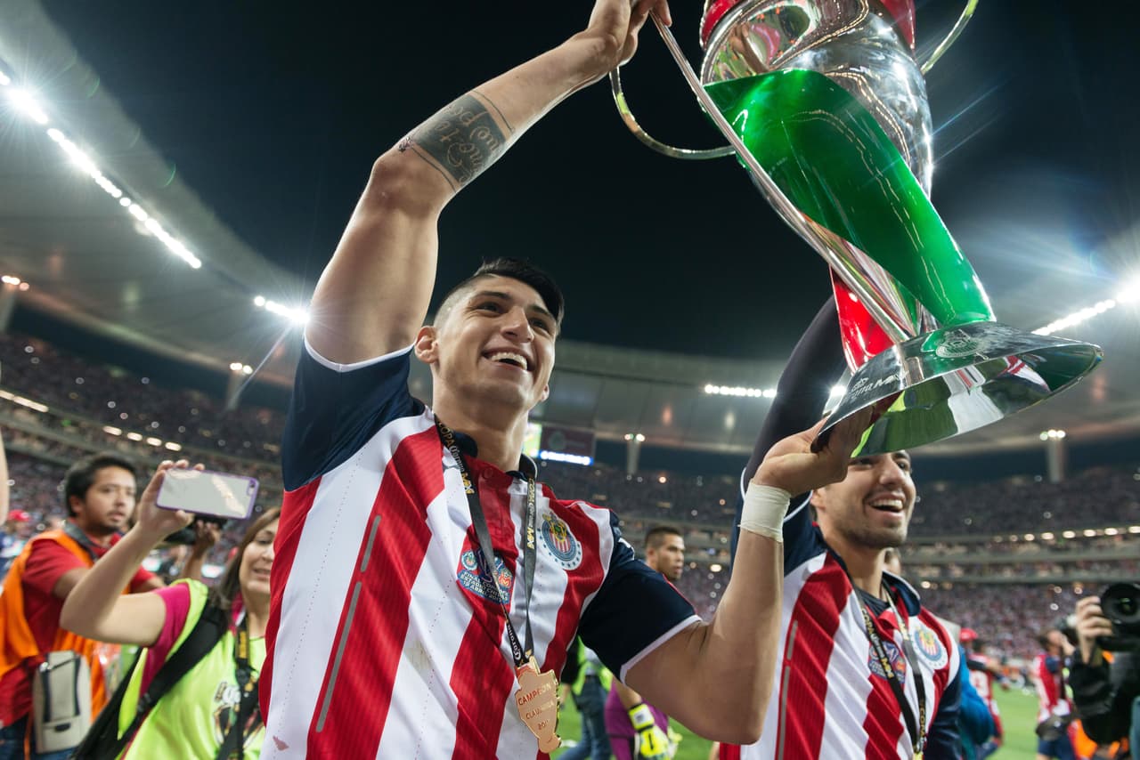 Chivas obtuvo el título en la Copa MX y con ello dio su primer campanazo de lo que podría lograr en ese momento.