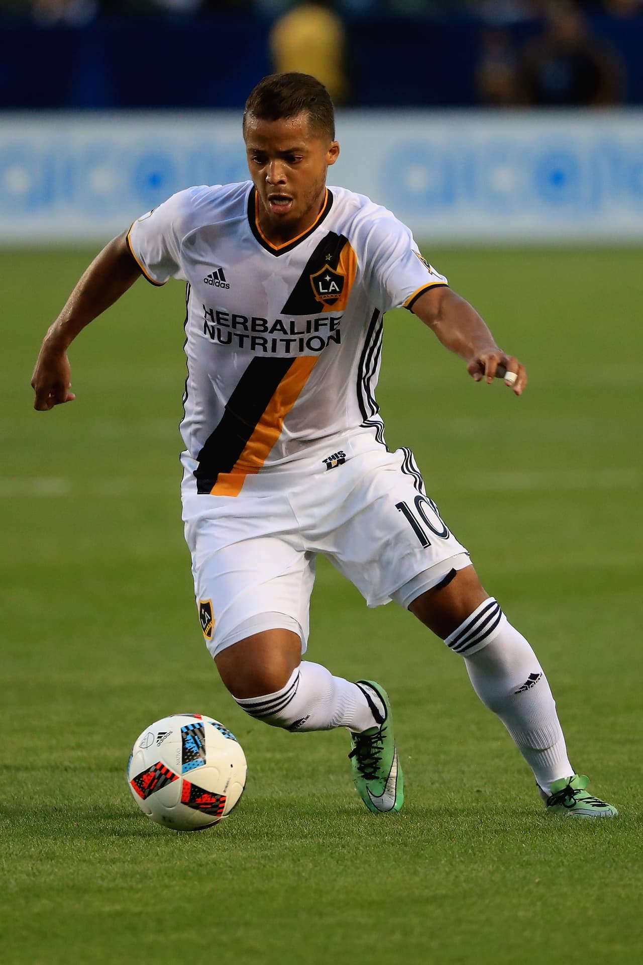 Giovani Dos Santos manda mensaje de apoyo a Doramitzi González