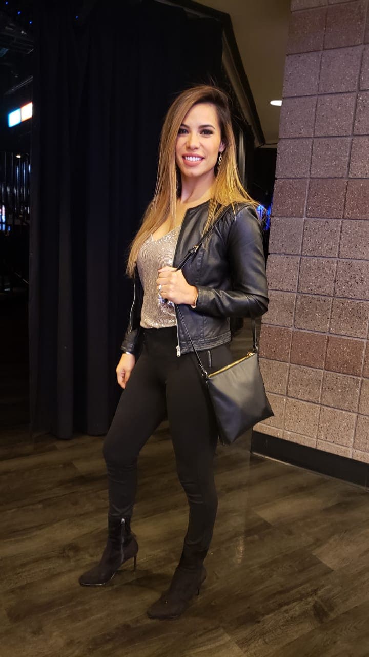 Gran expectativa para presenciar la pelea por el título semipesado de la OMB y las mujeres no quieren perderse esta batalla en el ring.