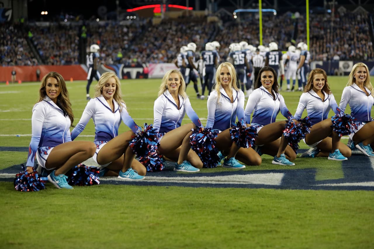 Son hermosas, tienen energía y sus bailes le dan alegría al ambiente en los estadios de la NFL: sin duda, las porristas tienen un papel muy especial para el espectáculo del fútbol americano.