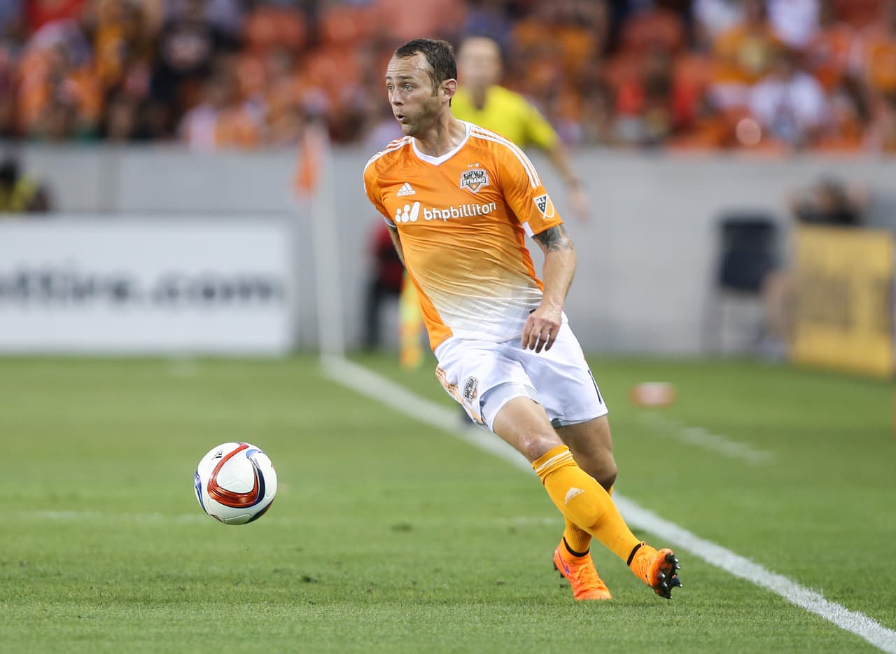 BRAD DAVIS (USA) | Con vasta experiencia, el mediocampista del Houston Dynamo, ganó la Copa Oro en 2005, y viene de jugar en el Mundial Brasil 2014.