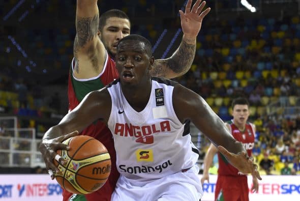 Aunque el triunfo de México fue amplio, se tuvo que trabajar duro ante un rival que comenzó dominando.