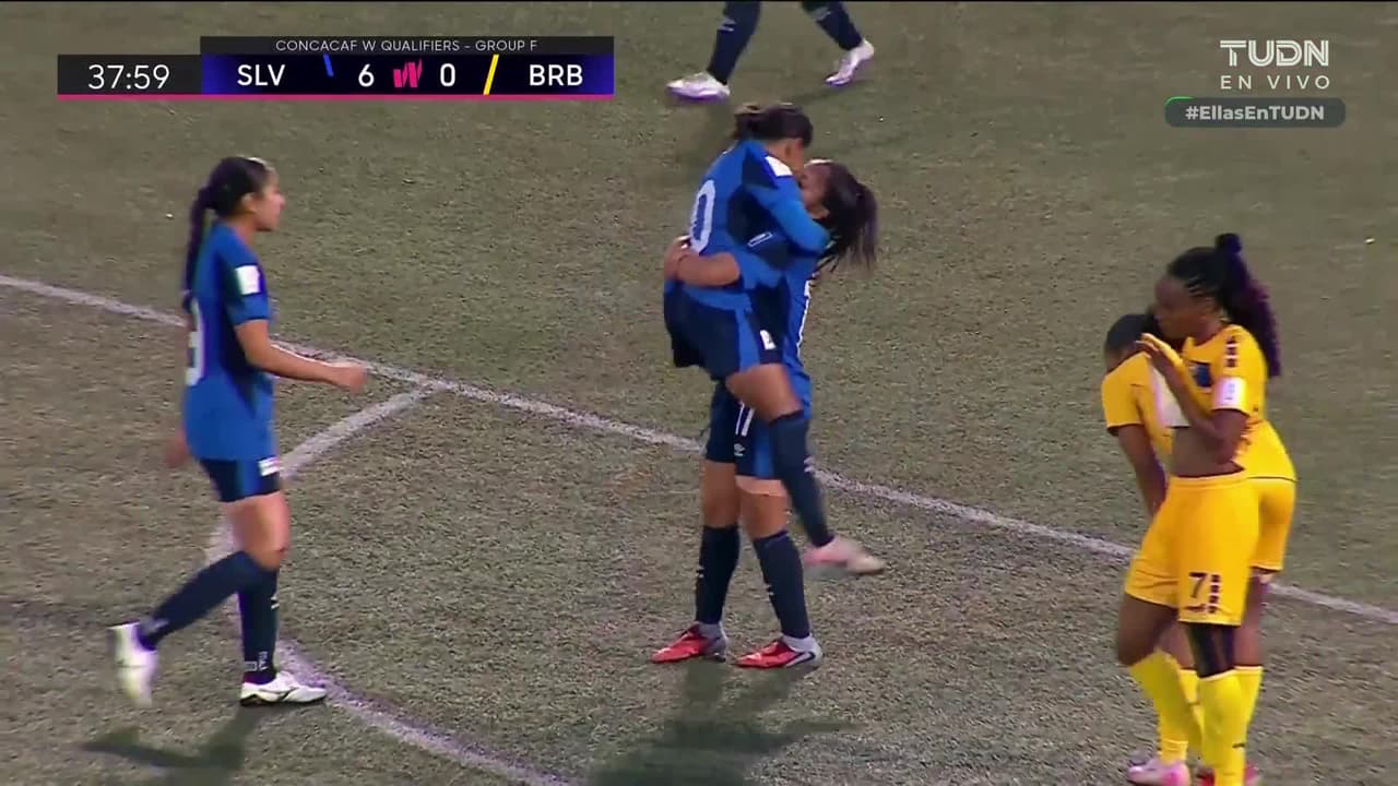 ¡El sexto de El Salvador!  Brenda Cerén firma otro buen gol en su cuenta