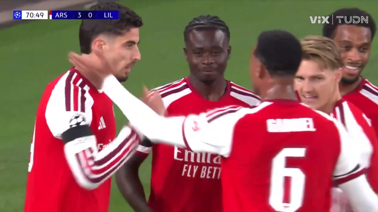¡Bukayo Saka a escena! El inglés entró de cambio y hace el tercer gol del Arsenal ante el Lille