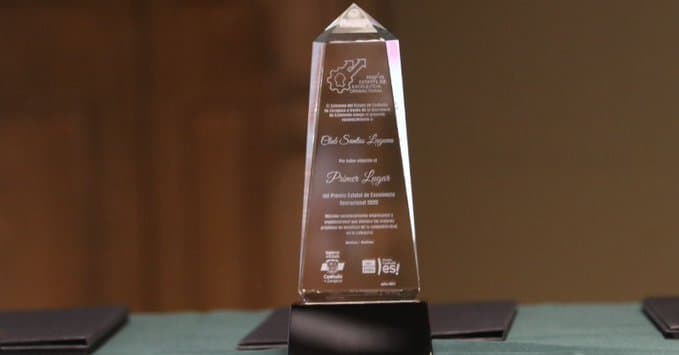 Santos Laguna recibe premio a la excelencia operacional