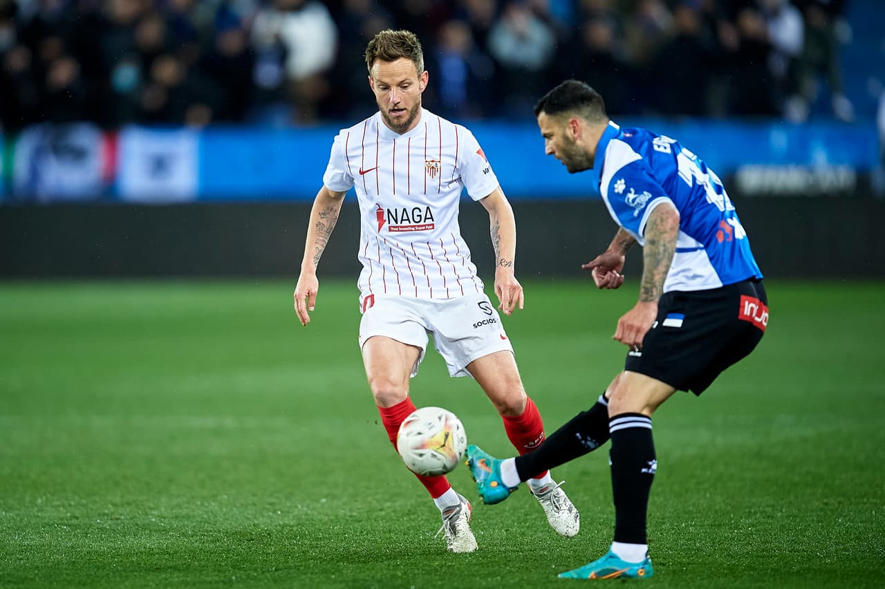 Sevilla se atasca en Mendizorroza ante un Alavés que estuvo más cerca de llevarse los tres puntos ante el sublíder.
