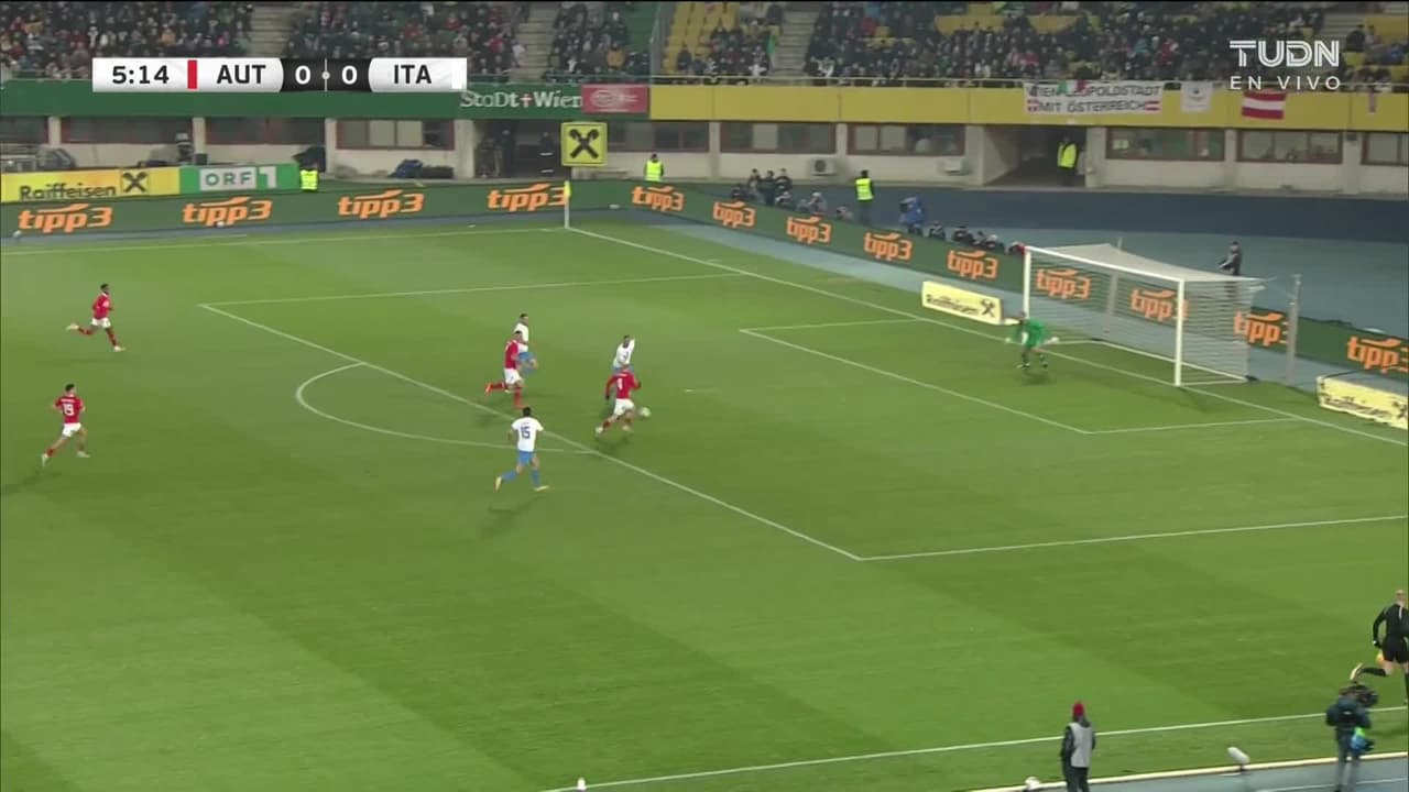 ¡GOL!  anota para Austria. Xaver Schlager