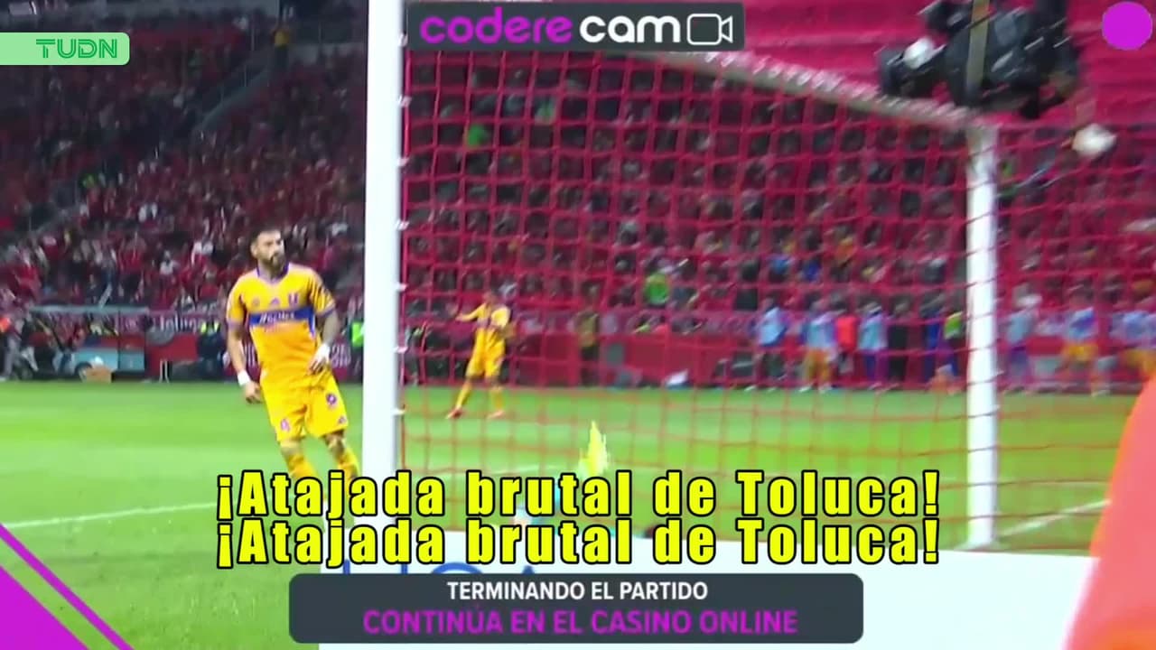 ¡Enorme atajada del portero del Toluca!