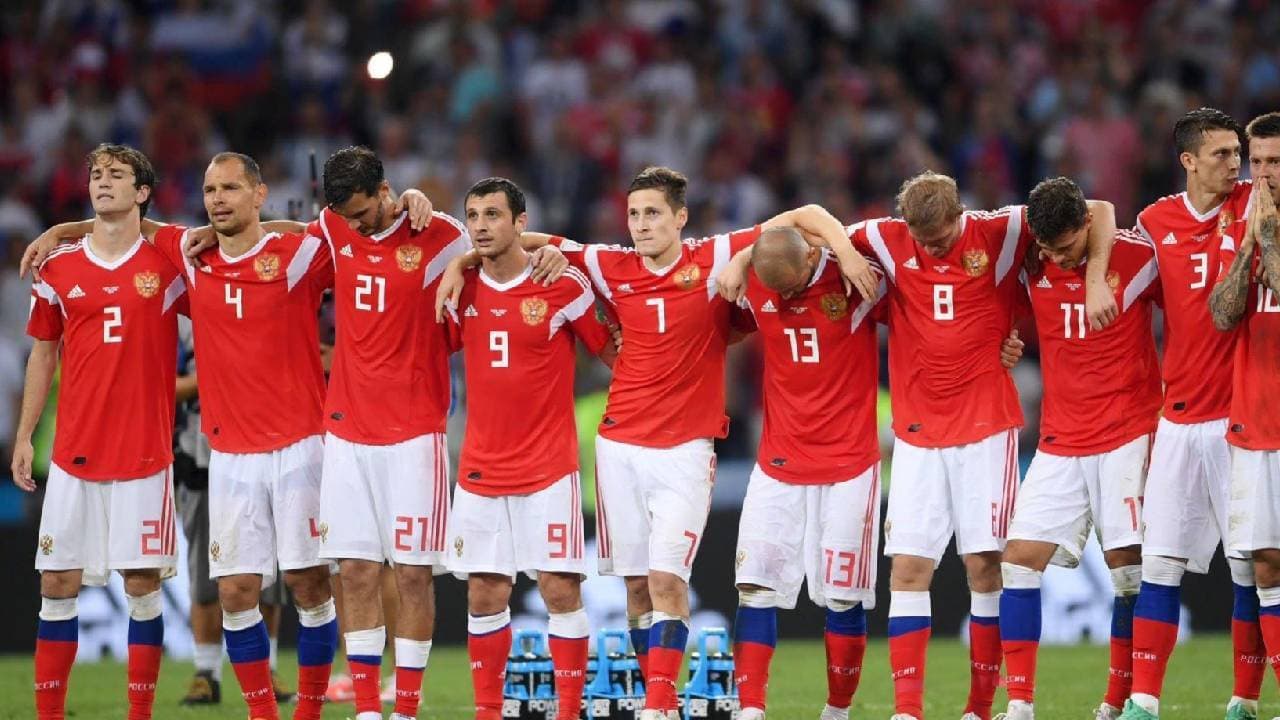 La Federación de Futbol de Rusia estudia su salida de la UEFA