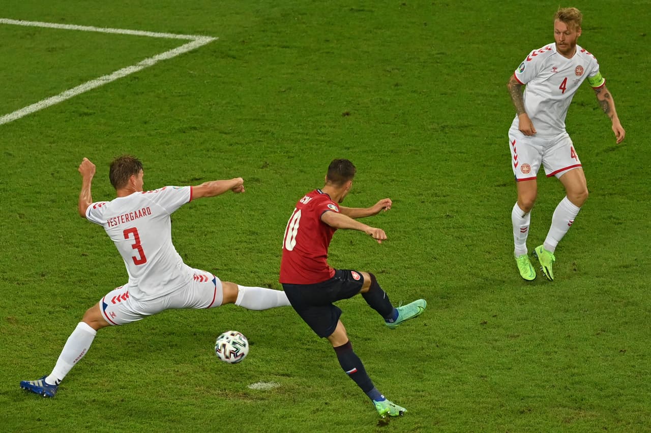 República Checa respondía con una anotación de Patrick Schick a los 49 minutos.
<br>