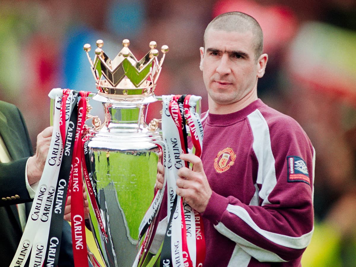 En 1996/97 ganó el Manchester United su cuarta Premier (75 puntos), y en la primera jornada superaron 3-0 como visitantes al Wimbledon, y uno de los goles fue marcado por el francés Éric Cantona.