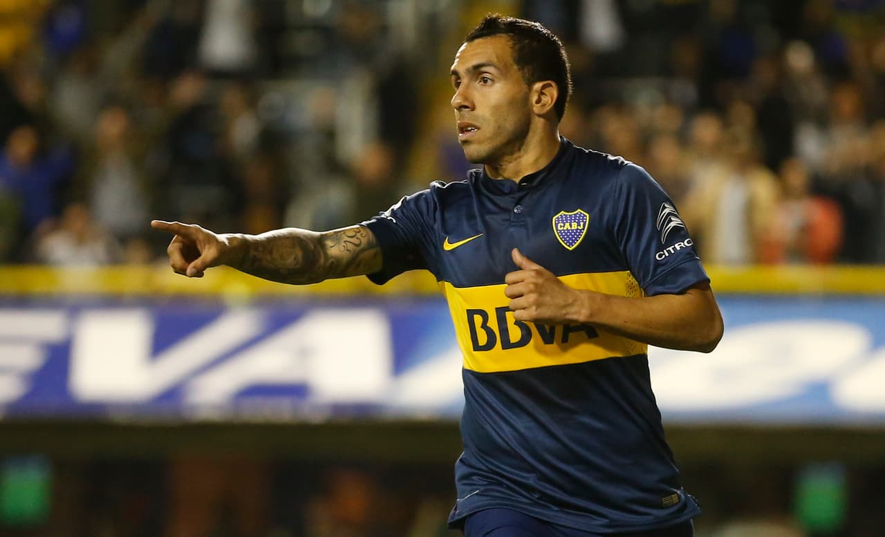Carlos Tevez comandó el triunfo Xeneize