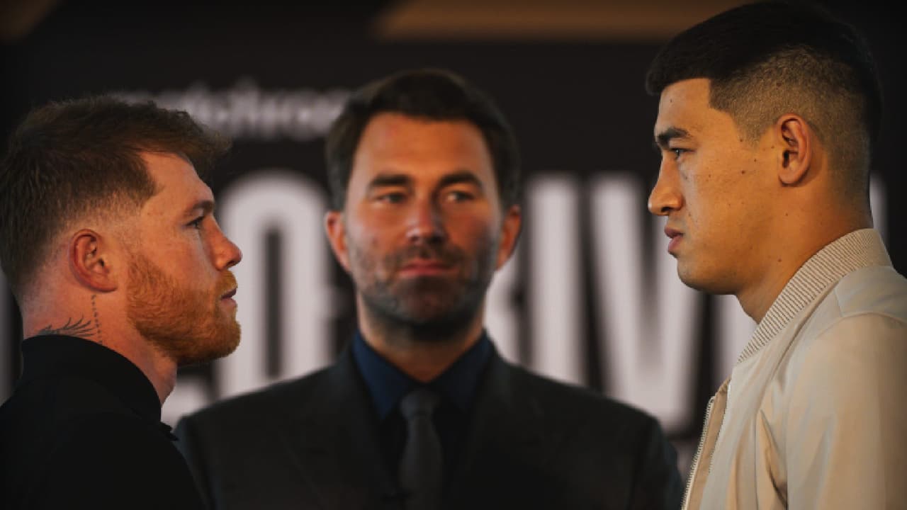 Canelo y los campeones semipesados de boxeo.