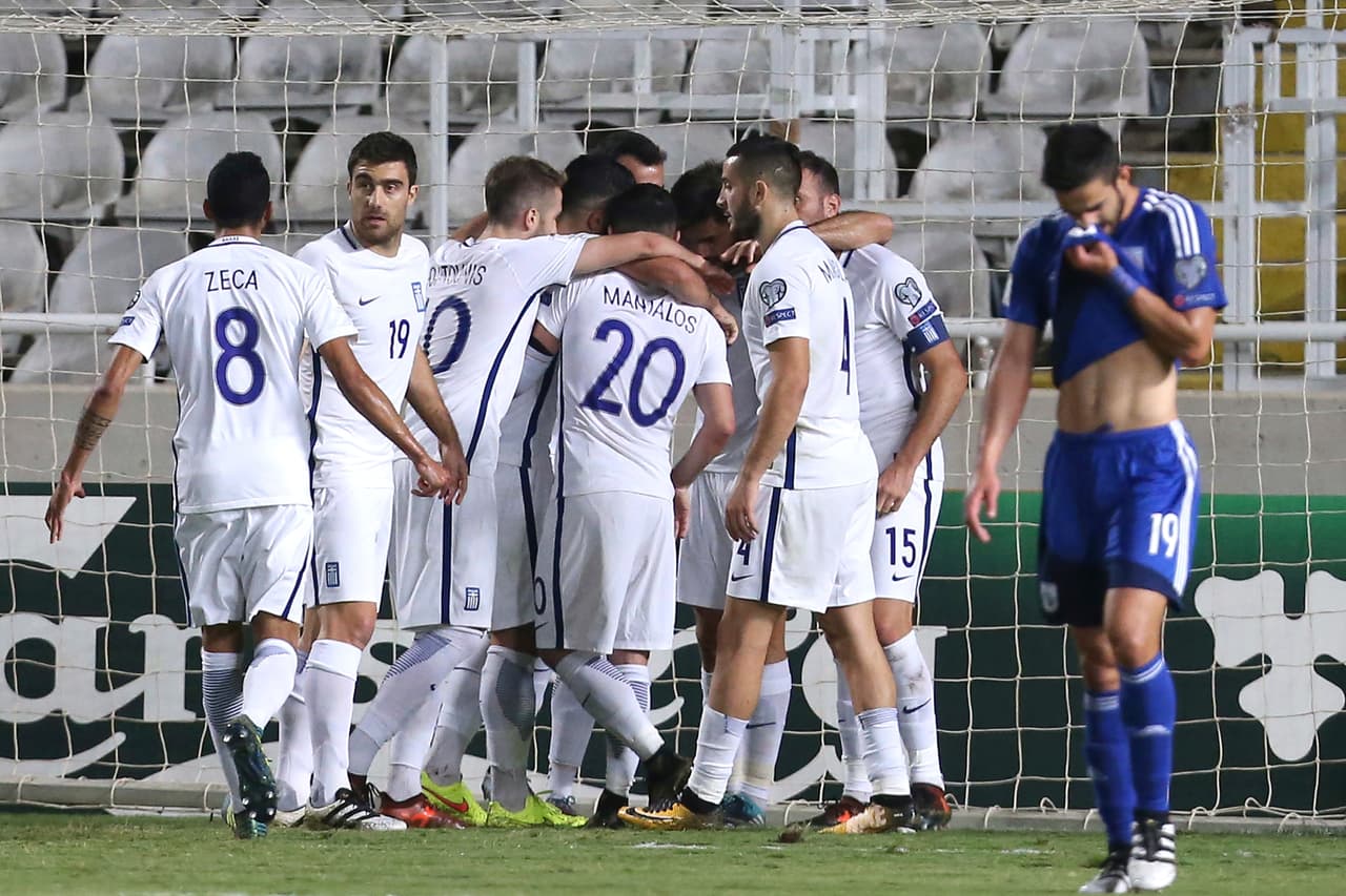 <b>Grupo H:</b> Grecia es segundo del grupo H con 16 puntos y de vencer a Gibraltar pasará como segunda con 19 puntos. Estaría con 13 puntos.