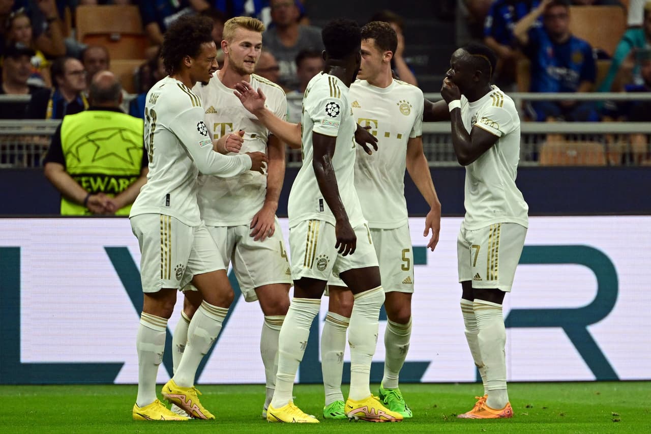 El triunfo le da rumbo al grupo con un Bayern Munich que luce poderoso en un pelotón donde también se encuentra el Barcelona.
<br>