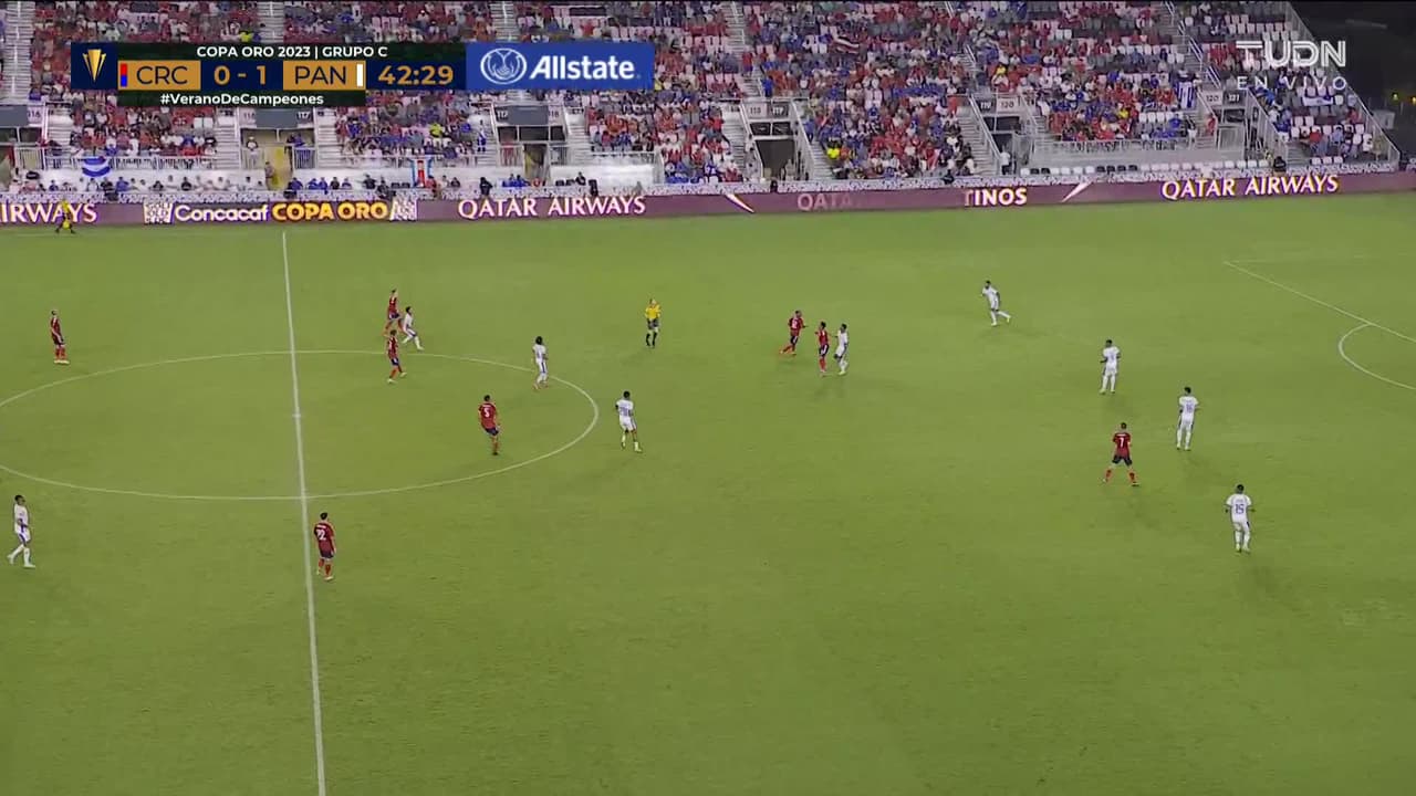 ¡TIRO ATAJADO! disparo por Yoel Bárcenas.