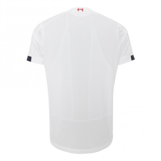 El nuevo campeón de la UEFA Champions League ha dado a conocer su segunda piel para la siguiente temporada en la que no solo tendrá el reto de sostener su corona europea, sino pelear por ganar la Premier. Este kit será blanco con algunos detalles rojos y azules oscuros.