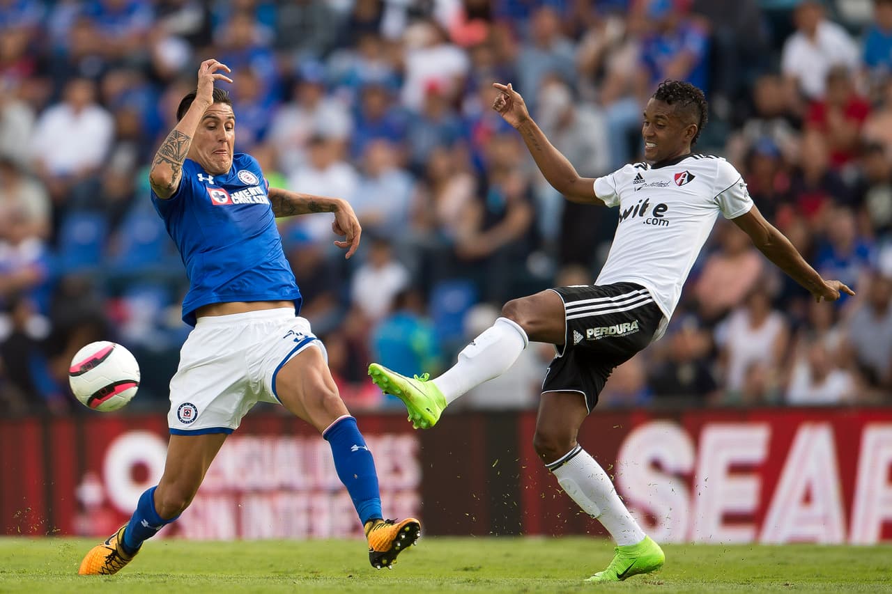 En los últimos minutos, Atlas intentó igualar el marcador, pero eso permitió que Cruz Azul tuviera más espacios al frente.