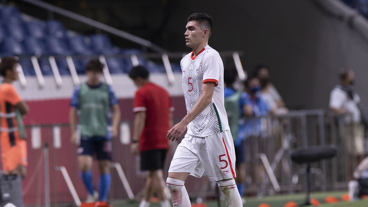 Johan Vásquez será jugador del Genoa tras acuerdo con los Pumas