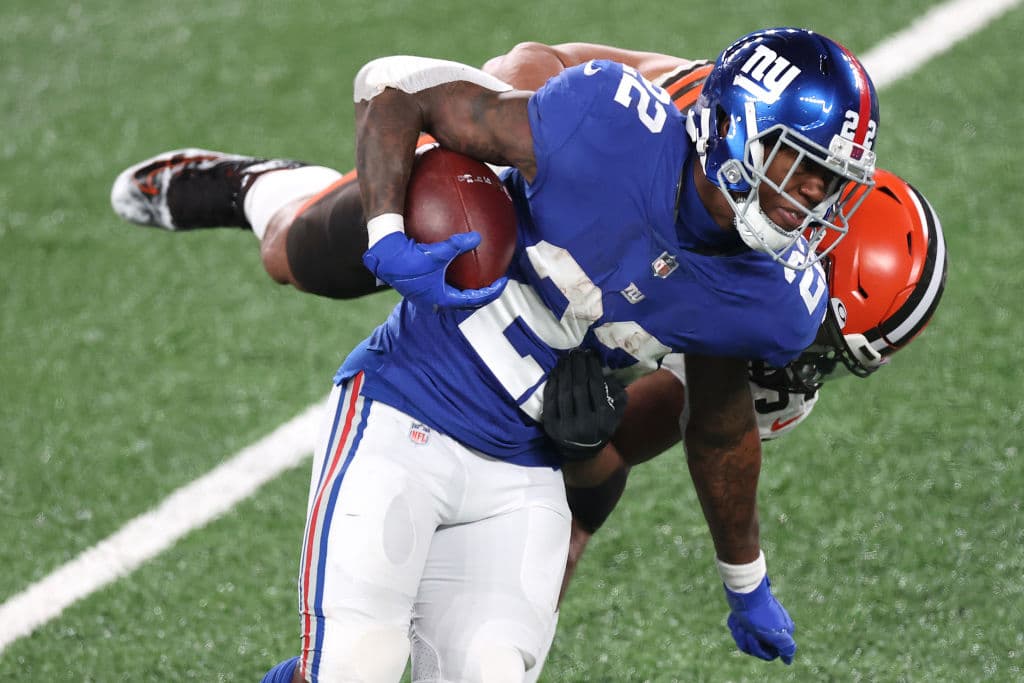 Con un marcador de 20-6 a favor, los Browns ganan en Nueva York y dejan a los Giants con pocas aspiraciones de llegar a Playoffs.