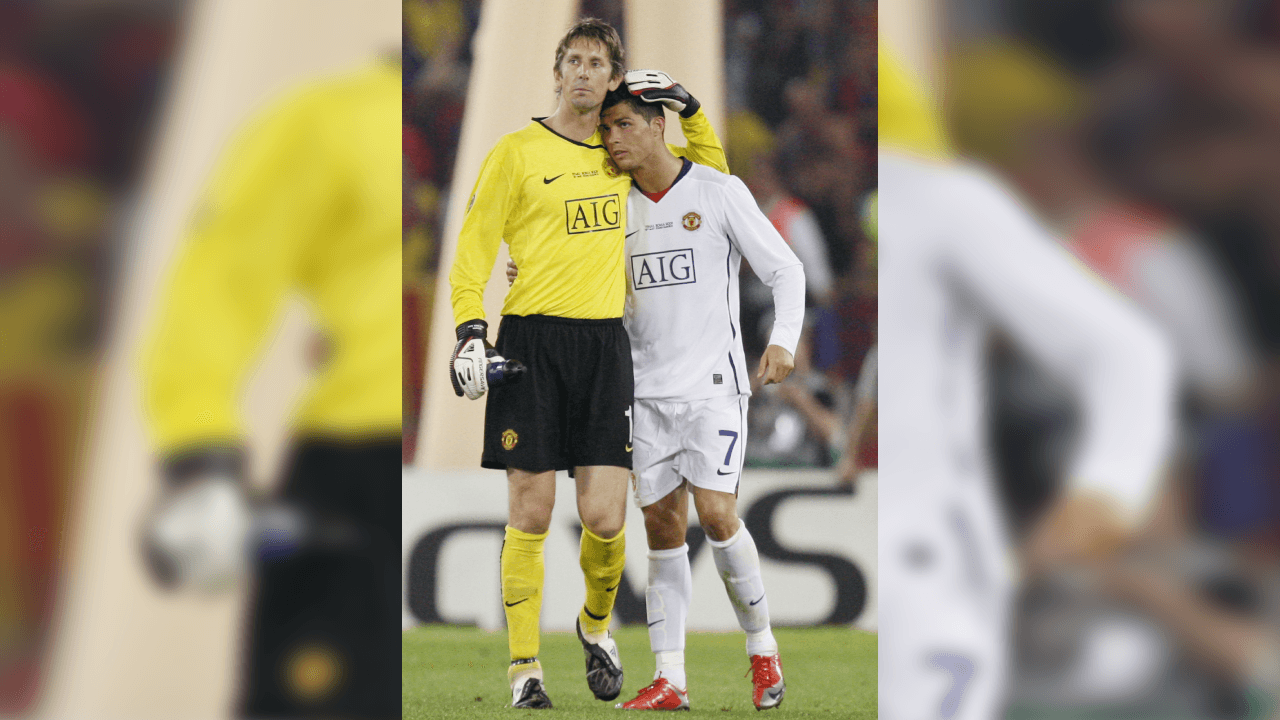 <b>Inconsolable</b>
<br>El portugués dorsal '7' del United no podía digerir la derrota ante el Barcelona.