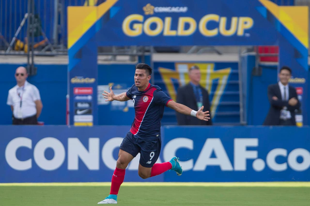 Bastaron cuatro minutos para que Ariel Rodríguez marcara el primero para los ticos.