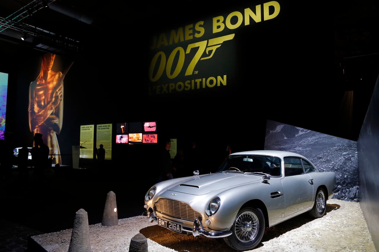 Aston Martin DB5 | James Bond manejaba este increíble vehículo.