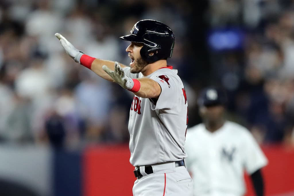 Ian Kinsler añadiría una carrera más con un doblete por el jardín izquierdo que remolcó a Steve Pearce, quien se puso en base con sencillo. Boston ganaba 2-0.