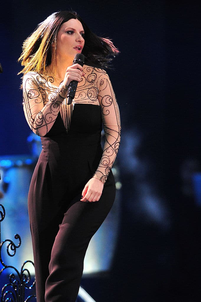 “Todos nos pusimos a disposición del mensaje que queremos llevar desde Italia al resto del mundo…”, agregó Pausini.