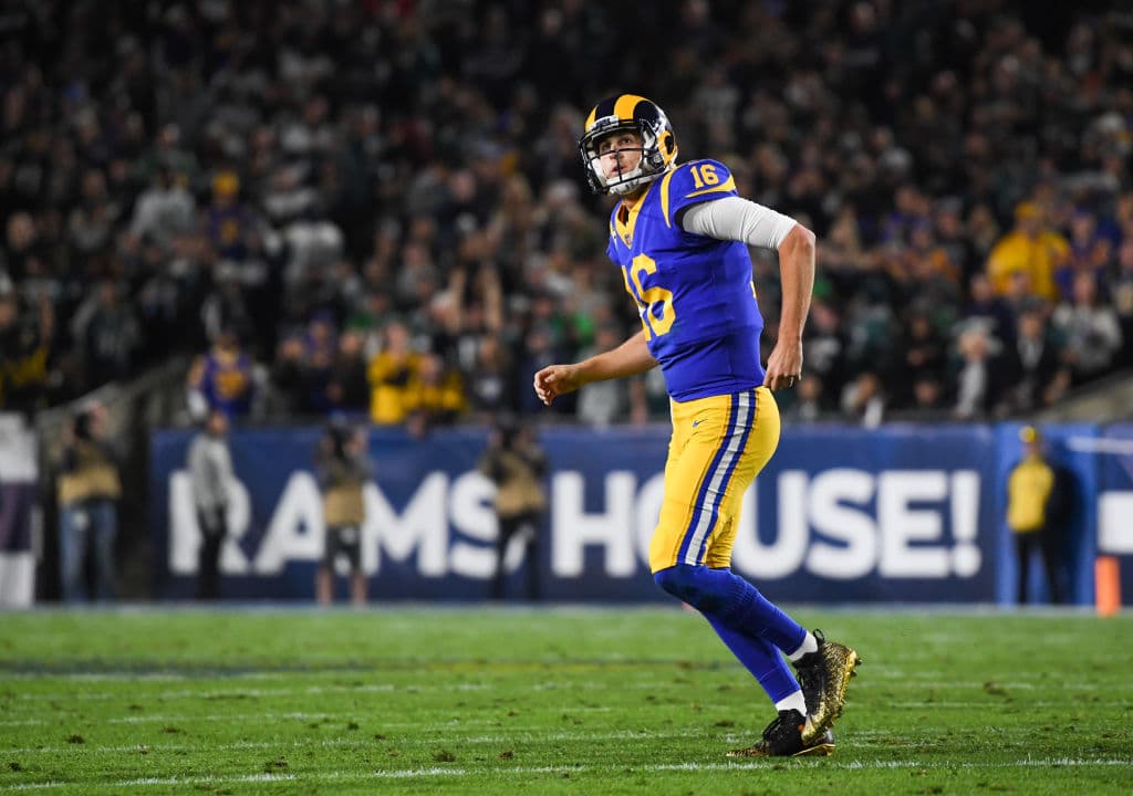 Jared Goff compiló 339 yardas gracias a completar 35 de 54 intentos, aunque no tuvo touchdown y sí dos intercepciones. FUe capturado una vez para pérdida de 8 yardas.