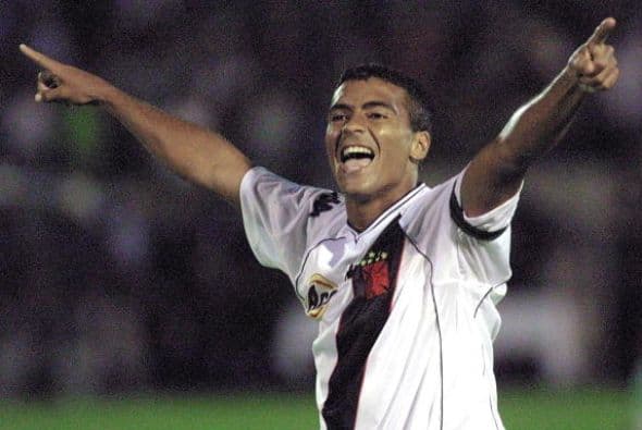 Esta práctica no solo se limita a Europa, en Sudamérica, Romario estuvo como jugador y técnico en el Vasco da Gama cuando tenía 41 años. Esa etapa en la que dirigió fue su último vínculo con el futbol, ya que ahora se desempeña como diputado en Brasil.