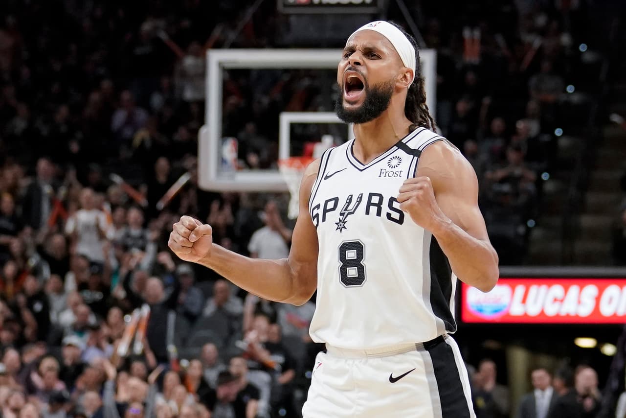 San Antonio Spurs
<b>107-102</b> Miami Heat