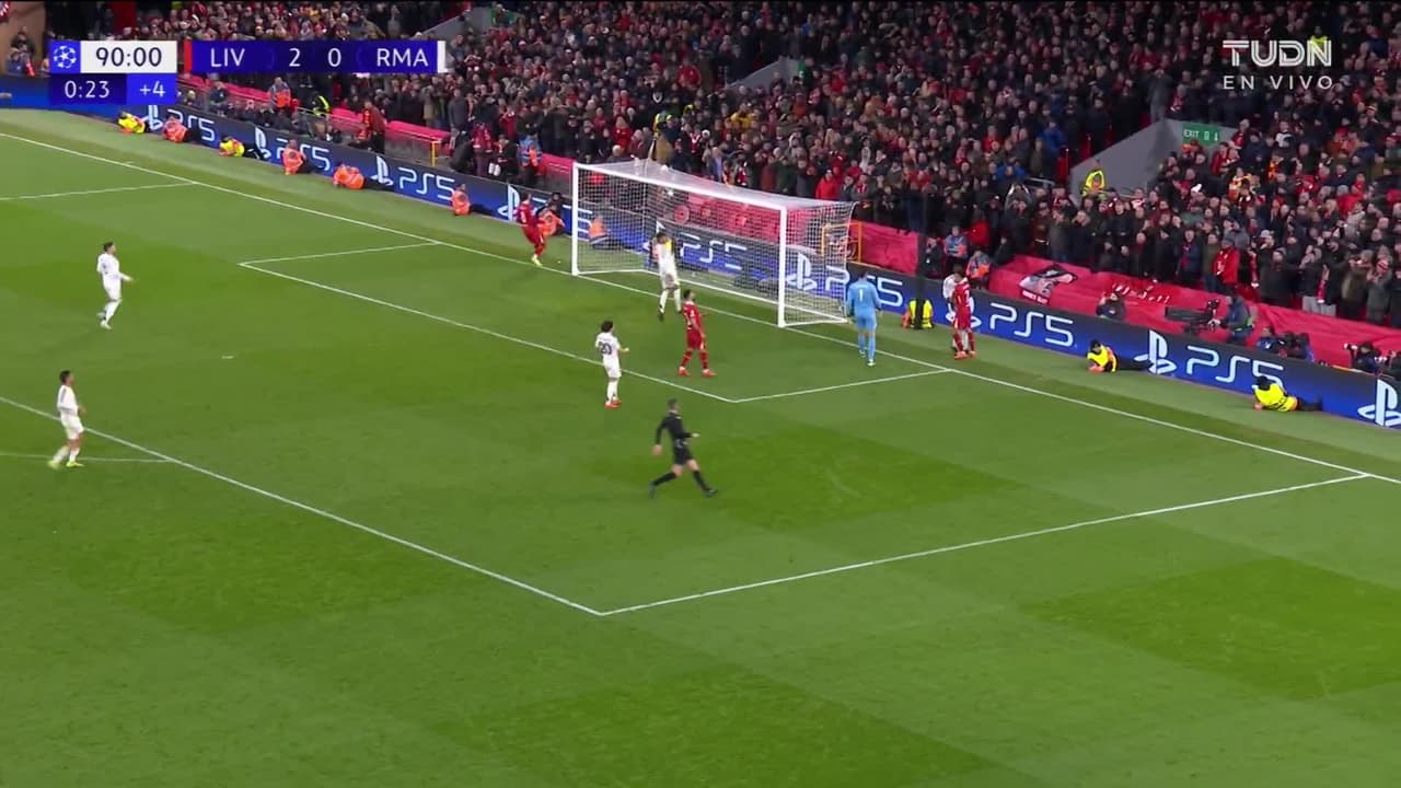 ¡TIRO ATAJADO! disparo por Luis Díaz.