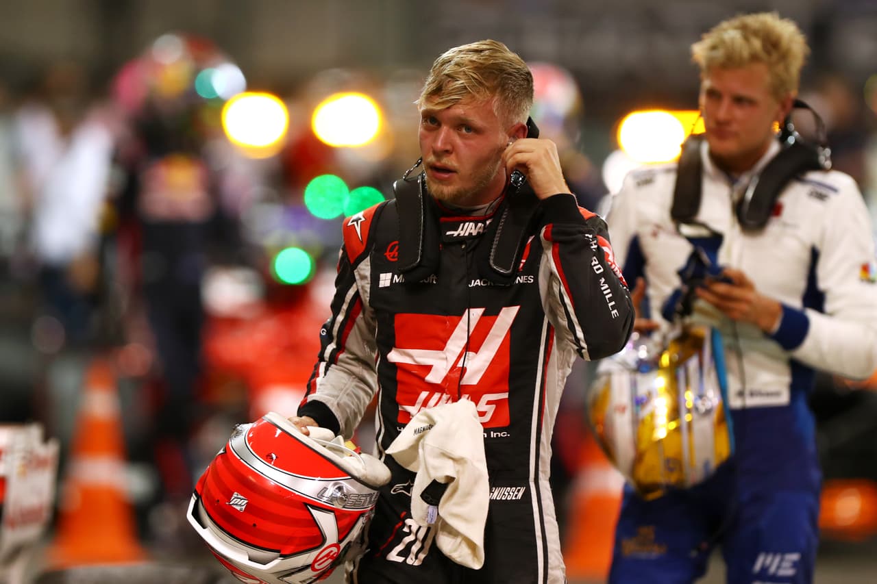 <b>Haas F1 Team: </b>20. Kevin Magnussen. Nació en Roskilde (Dinamarca) el 5 de octubre de 1992 (25 años). Llegó a la F1 en 2014. Mejor puesto final: 11 (2014). Mejor puesto en carrera: 2 (1 vez). Un podio.