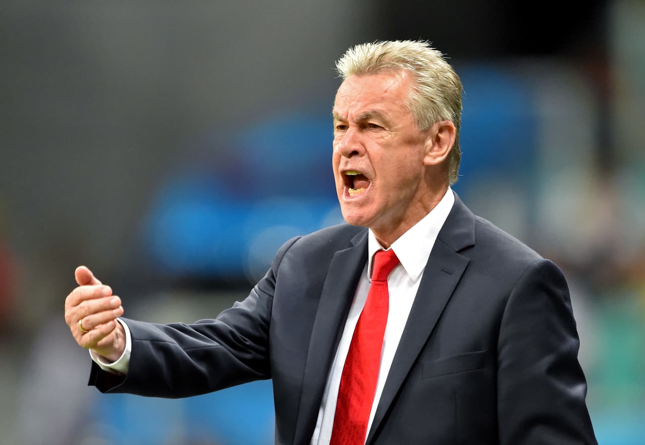 Ottmar Hitzfeld lo consumó dos veces con dos clubes alemanes distintos. Primero con Borussia Dortmund y luego con Bayern Múnich.