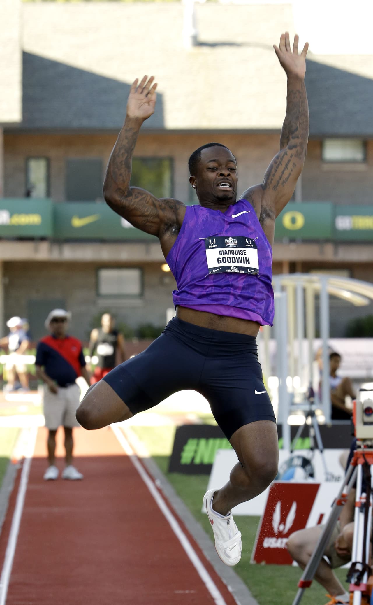 Marquise Goodwin: Dos veces campeón de Estados Unidos en salto de longitud. Actualmente está compitiendo en los Juegos Panamericanos de Toronto 2015 (AP-NFL).
