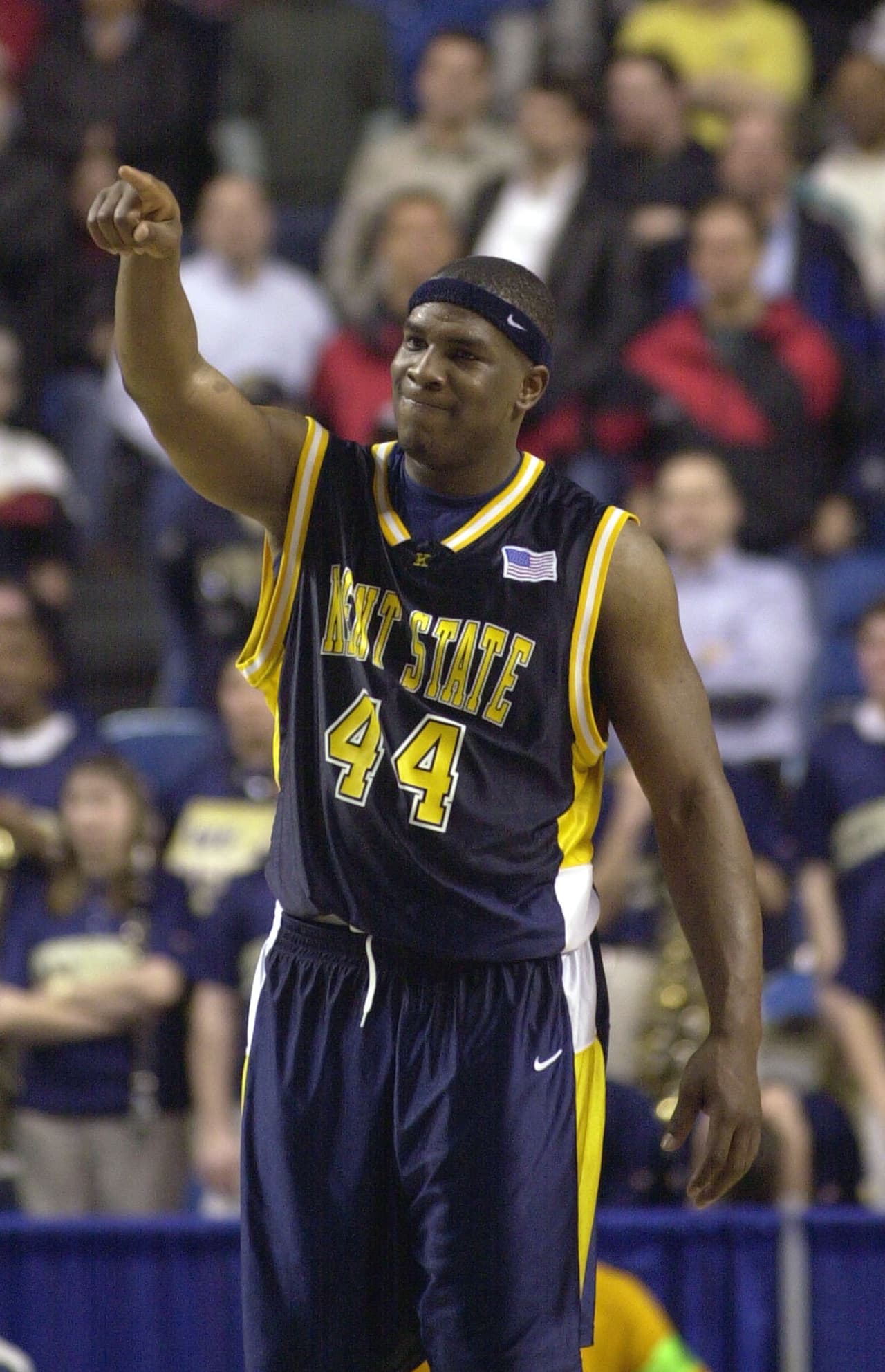 Antonio Gates: El ala cerrada All-Pro fue jugador de basketball en Kent State (AP-NFL).