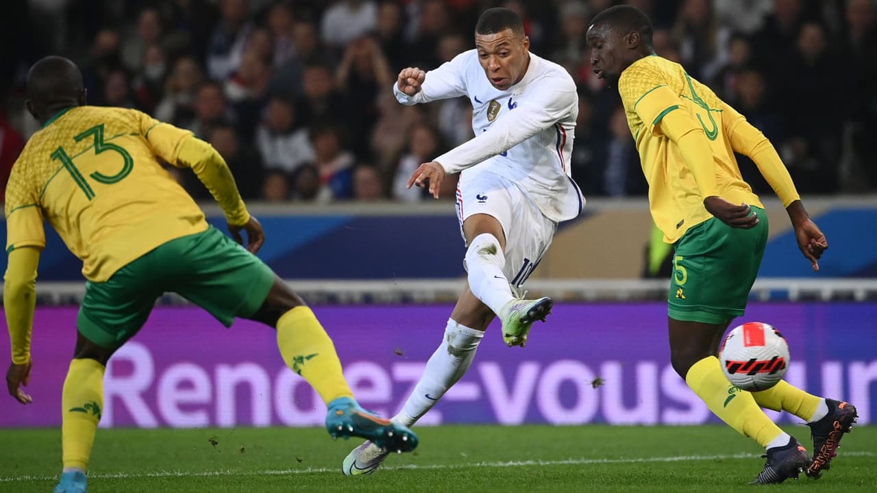 Kylian Mbappé marcó un golazo en goleada de Francia a Sudáfrica