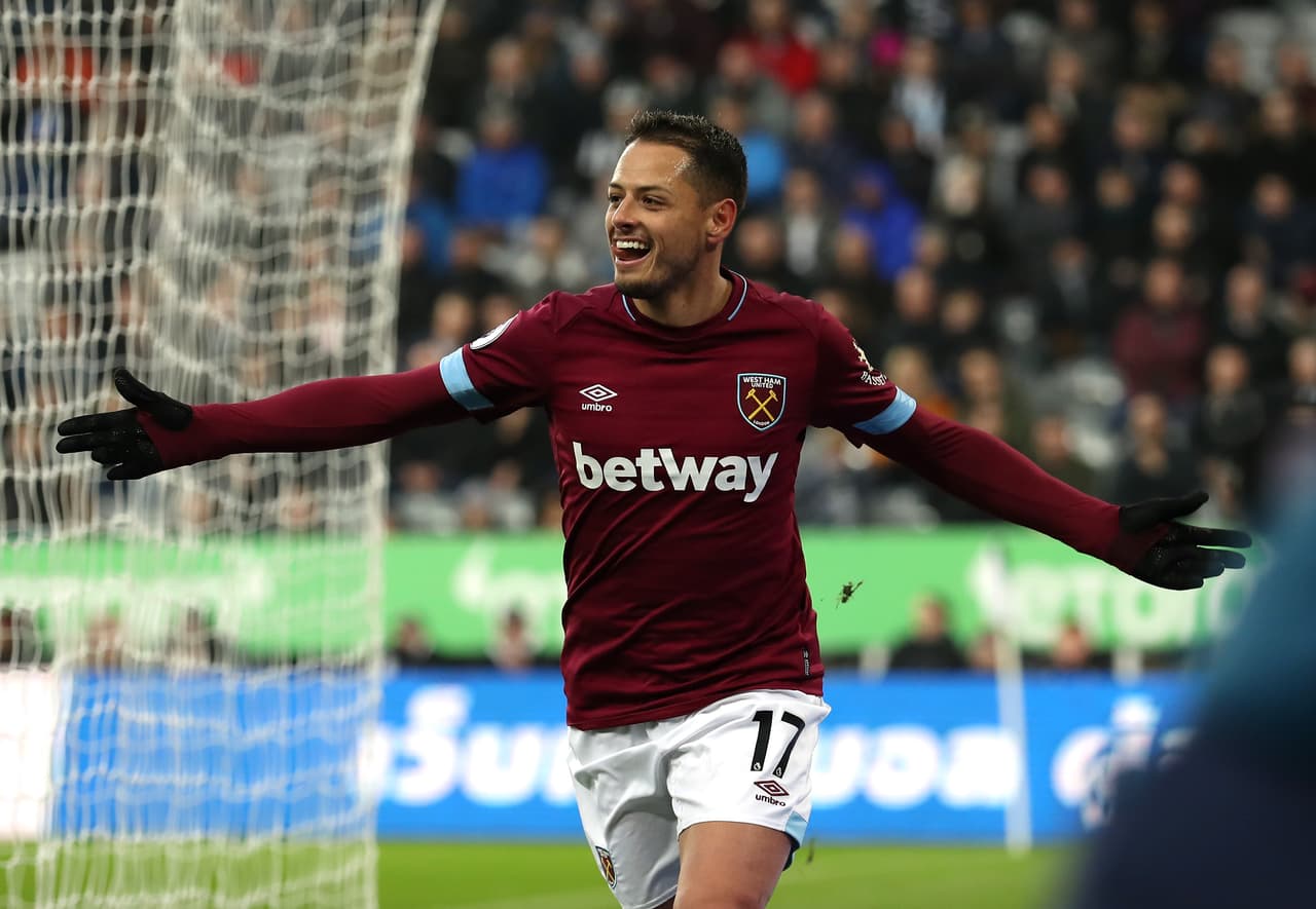 Insisten por el Chicharito, o eso es lo que se cuenta en España en con respecto al Valencia. Después del juego de Copa del Rey, Marcelino intensificó su deseo de contar con otro delantero.