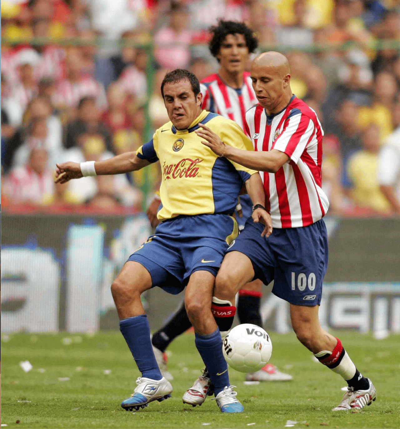 La mayor goleada por parte del América en un clásico fue el 20 de febrero de 1943, con marcador de 7-2.