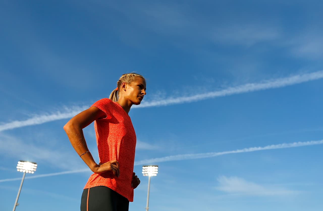 La rusa Daria Klishina es una atleta de salto de longitud que ha representado en su país en Mundiales y Juegos Olímpicos, con un gran rendimiento deportivo. Sin embargo, su hermoso rostro y cuerpo atlético la han convertido en un referente pretendido por las revistas de entretenimiento. Una belleza espectacular.