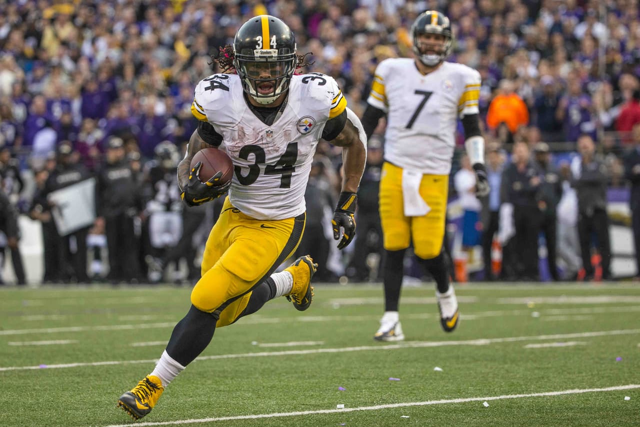 El corredor DeAngelo Williams será evaluado de un tobillo día a día