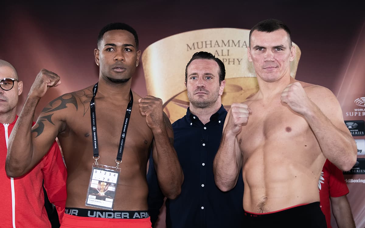 En la báscula, Yunier Dorticos (izquierda) pesó 199.8 libras, mientras el polaco Mateusz Masternak (derecha) marcó 198.8 libras.