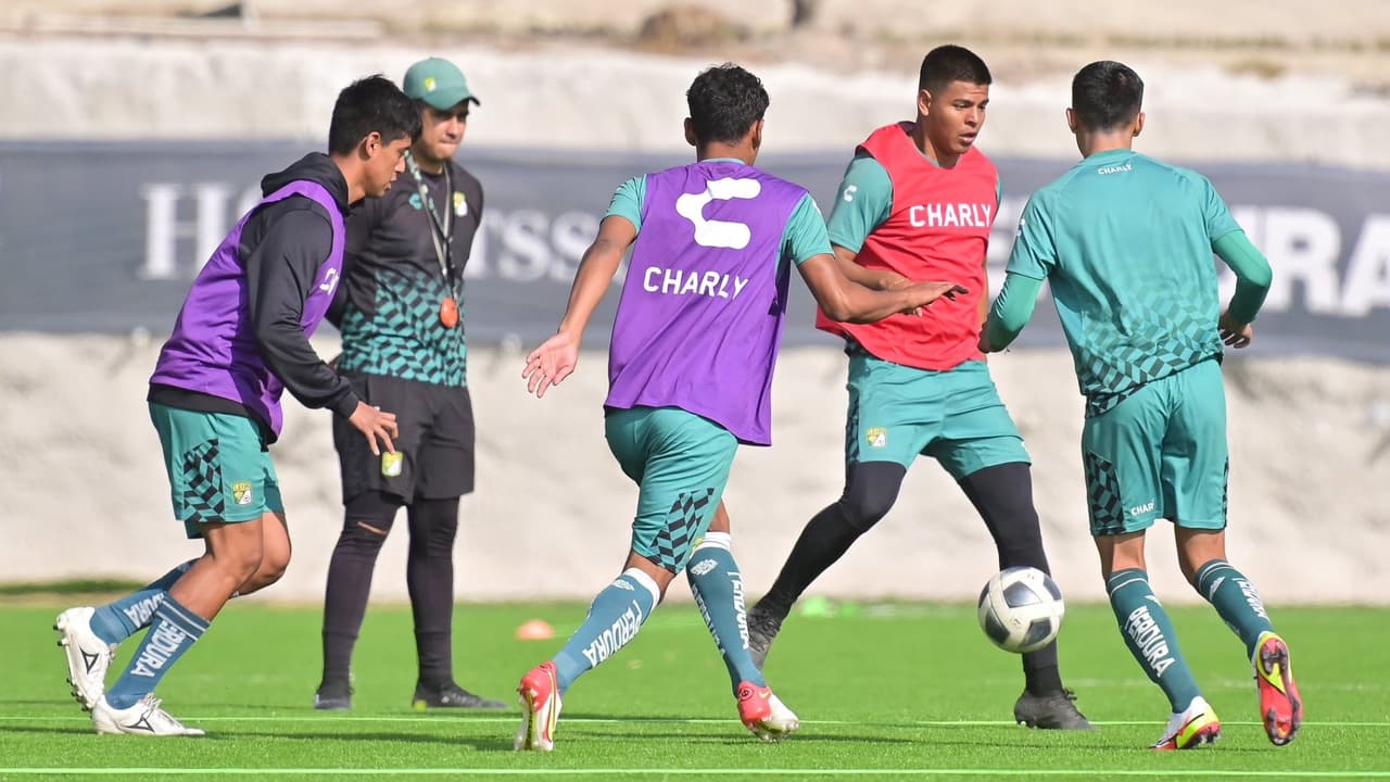 León reporta dos casos positivos de COVID-19